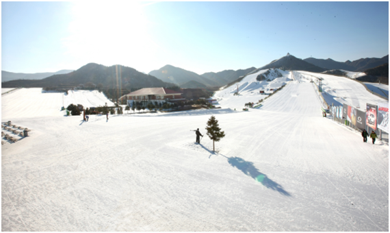 激情冰雪 玩在密云：南山滑雪場